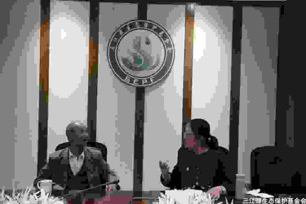 深情千里送故乡