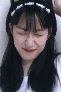 雨天,她隐藏的秘密