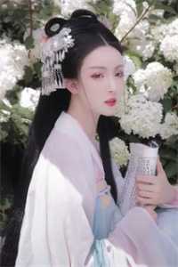 哥哥别找了，我已经死了一千年