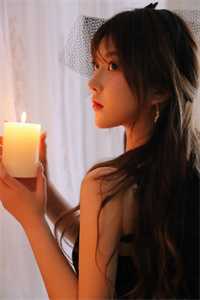 穿越后，他成了女帝的入幕之宾