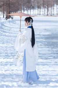 此情悄然如烟散