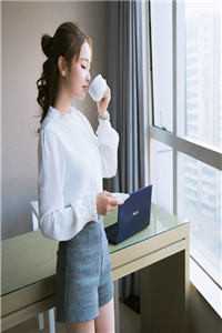 女友将我骗到黑工厂，却没想到厂长是我亲姐