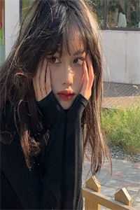 葬礼上的谎言