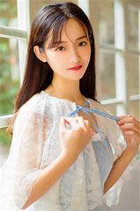 他豢养金丝雀,却把心脏给了我