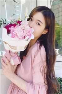 老公把婚车开走给白月光撑场面,却让我骑共享单车参加婚礼